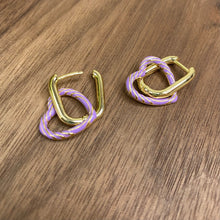 Load image into Gallery viewer, Metal Dangle Earrings - Heart Link - Purple