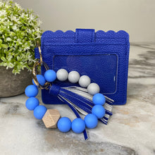 Load image into Gallery viewer, Silicone Bracelet Keychain with Scalloped Card Holder - Blue