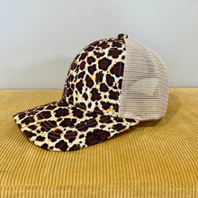 Load image into Gallery viewer, Hat - Animal Print