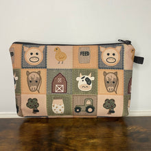 Load image into Gallery viewer, Pouch - Farm Animals Quilt