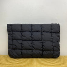 Load image into Gallery viewer, Puffer Pouch