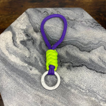 Load image into Gallery viewer, Keychain - Paracord