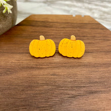 Load image into Gallery viewer, Acrylic Stud Earrings - Halloween - Light Orange Speckle Pumpkin