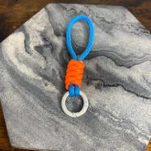 Load image into Gallery viewer, Keychain - Paracord