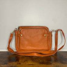 Load image into Gallery viewer, Oaklynn Crossbody Purse